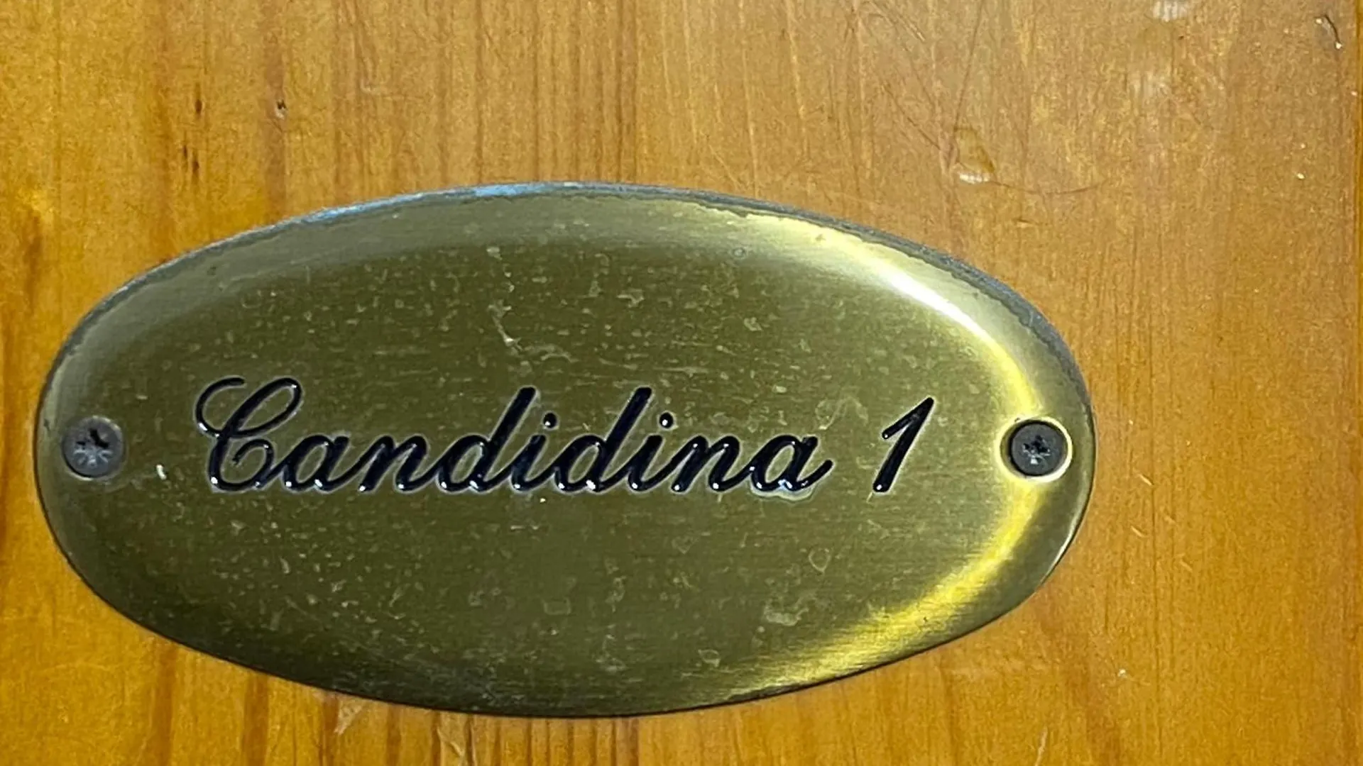 דירה ורנאצה Candidina